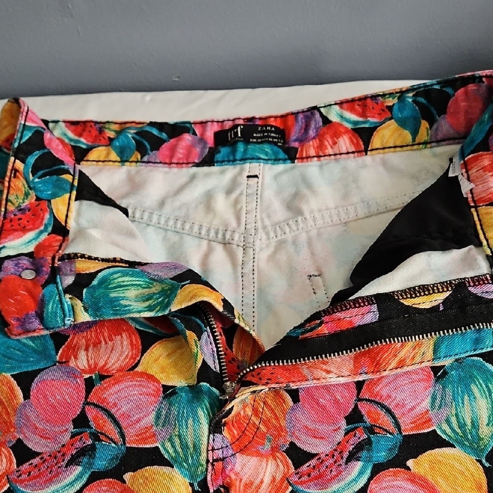 Zara Vibrant Fruit Pattern High Waist Shorts - Picture 4 of 12